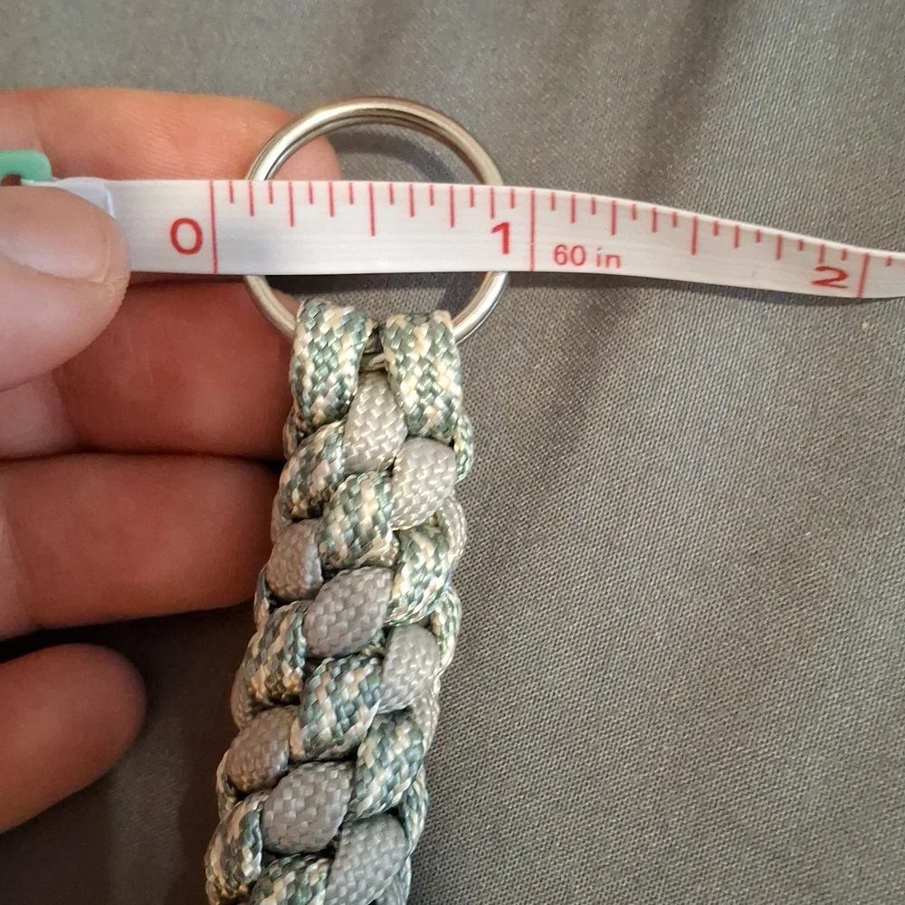Paracord keychain